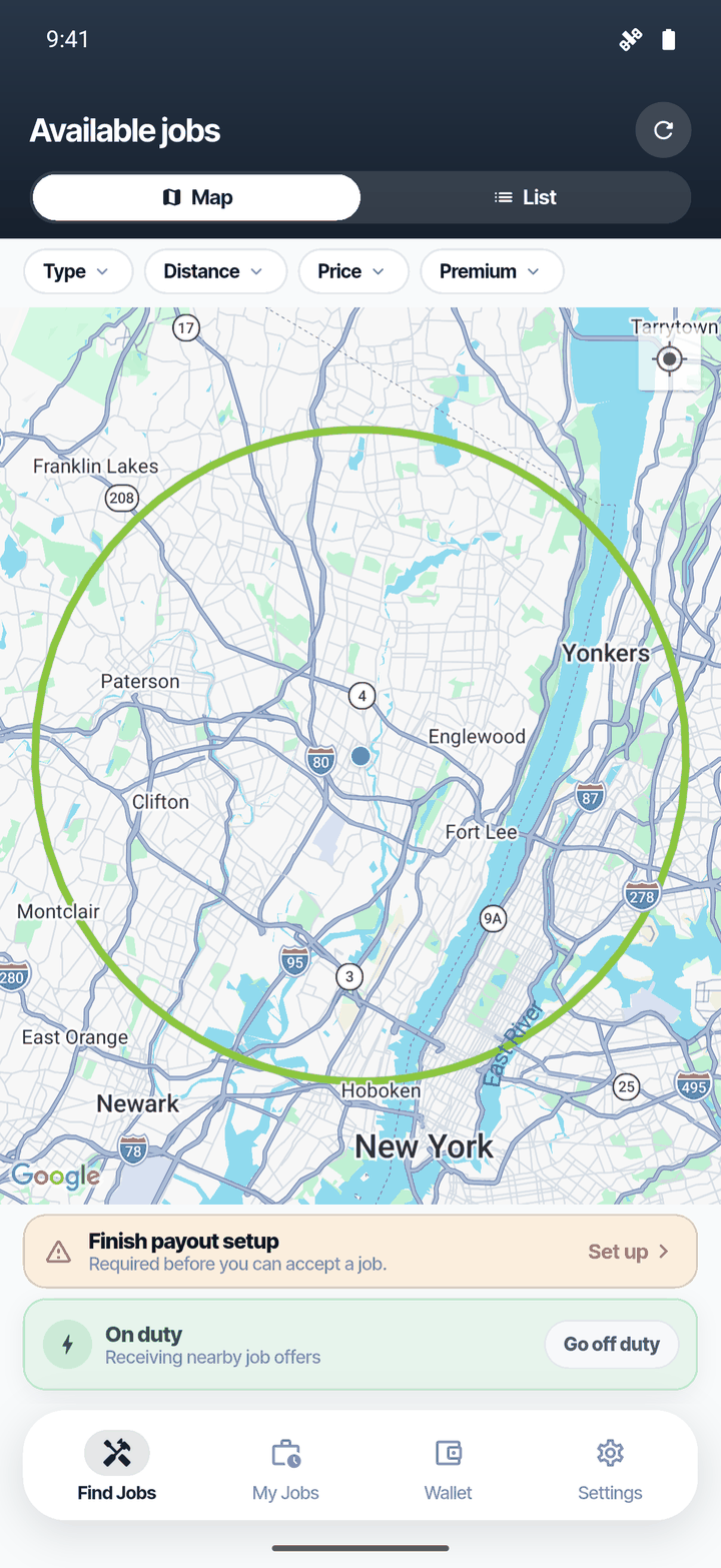 Available jobs map with a circle around the shoveler's location and an On duty switch.